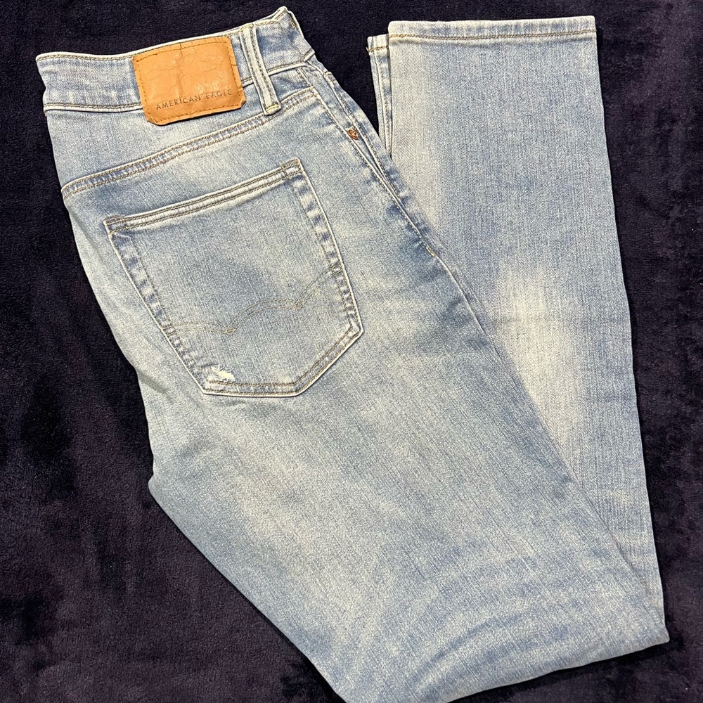 American Eagle Jeans - White Wash/Light Blue Slim Fit Jeans - Next Level Flex